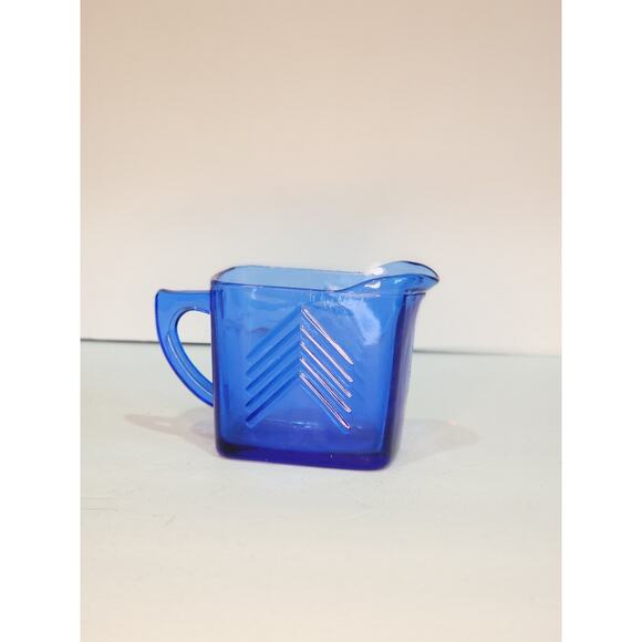 Vintage Cobalt Blue Glass Creamer / Hazel Atlas / Chevron - Picture 3 of 5